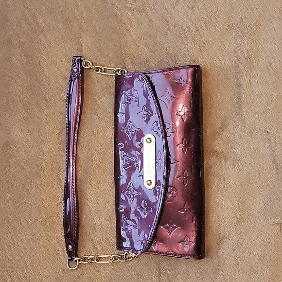 Louis Vuitton Eva Monogram Purple Patent Leather Clutch (Authentic) - Picture 1 of 7
